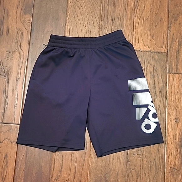 💰 Adidas boy's black shorts size Medium (10/12) - Picture 1 of 7